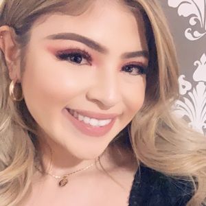 Meet your Posher, Stephany